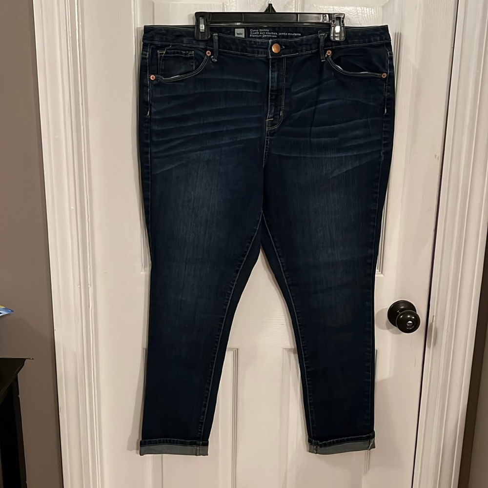 Dark Wash Curvy Skinny Jeans